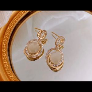 Ladies mini earrings/portable earrings